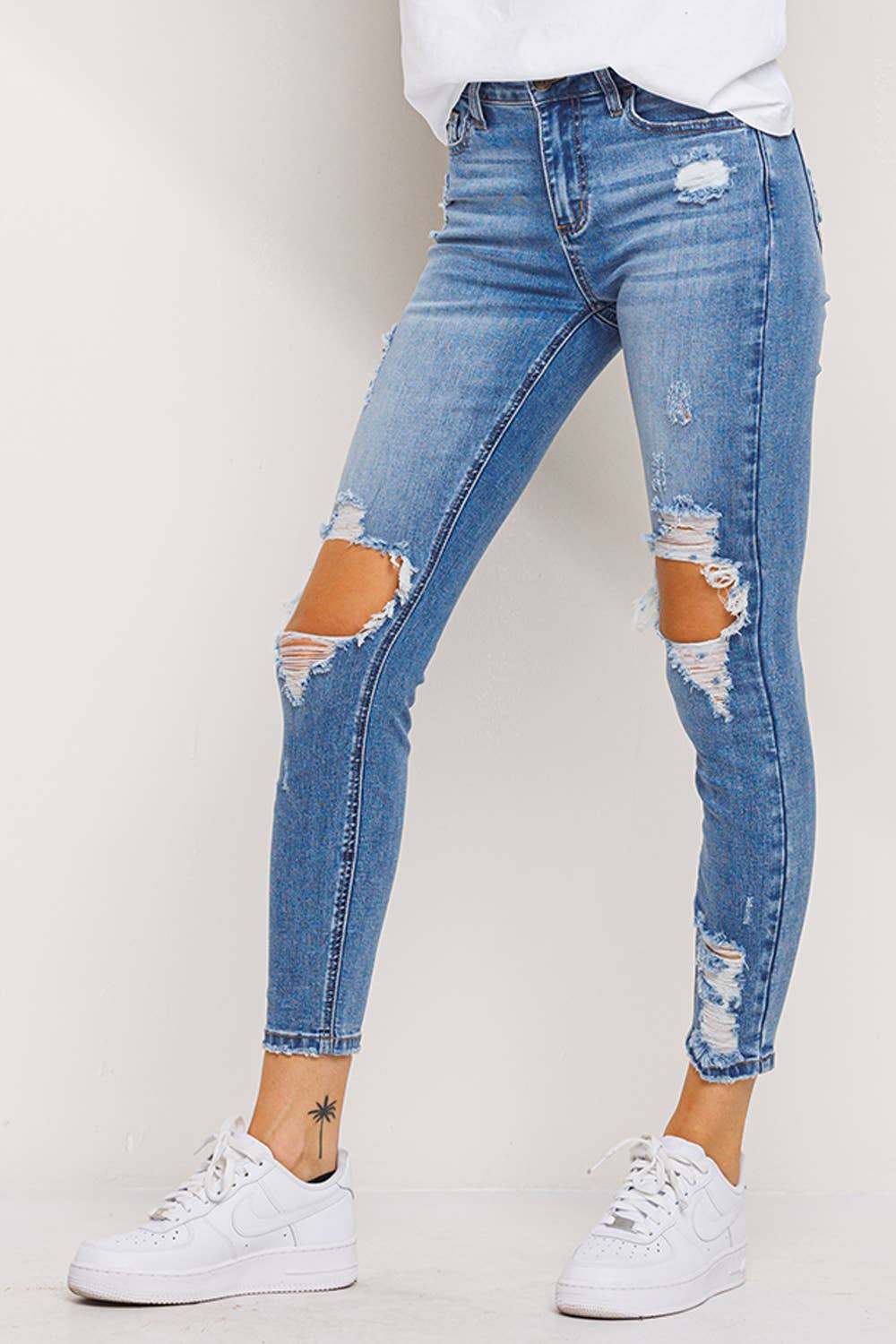 JELLY JEANS Open Knee Hole Distressed Skinny