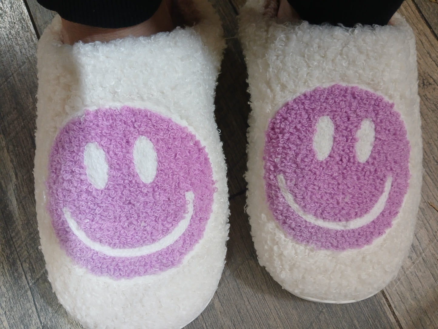 Smiling Face Slippers